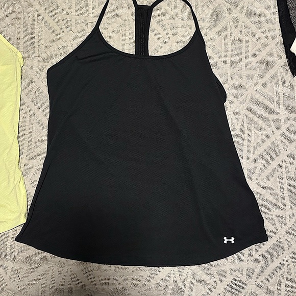 Under Armour - Fly By Racing Back Tank In Black - Picture 5 of 9
